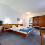 Hotel Trip Klee Am Park 3*