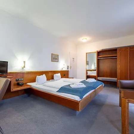 Hotel Trip Klee Am Park 3*