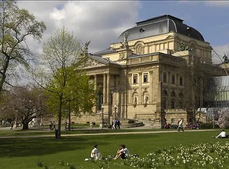 Trip Klee Am Park Wiesbaden