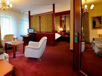 Trip Klee Am Park 3*